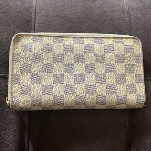 Used Louis Vuitton Damier Azur Zippy Wallet